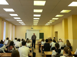 Встреча студентов-первокурсников с врачом-психотерапевтом, клиническим психологом А. Г. Докукиным