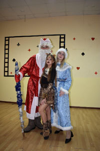 Праздничный спектакль «Алиса в стране новогодних чудес»