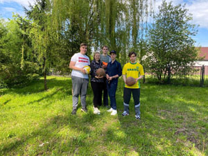 Праздник спорта для детей вынужденных переселенцев из Донбасса